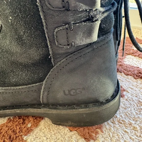 Black Ugg Boots - Picture 4 of 9